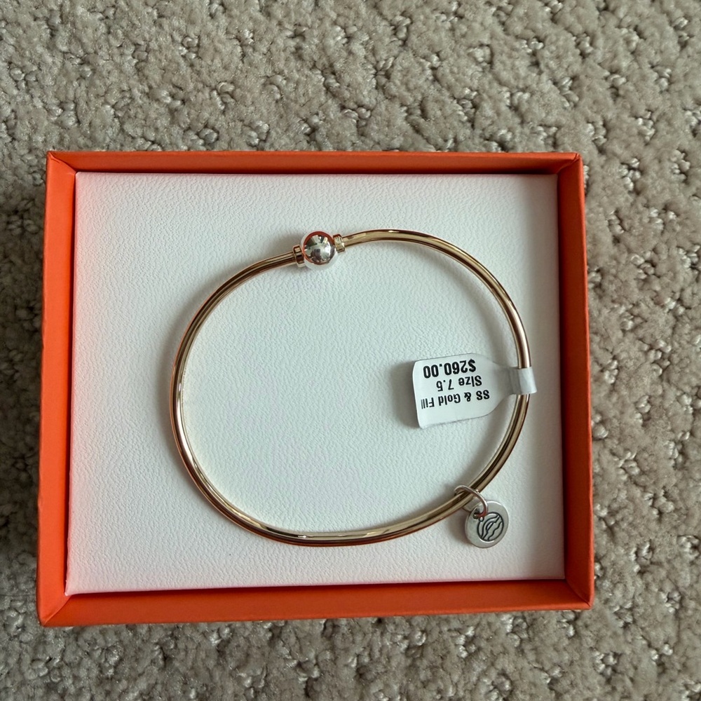 Cape Cod Bracelet, NWT Size 7.5, Gold filled & silver - Picture 2 of 4